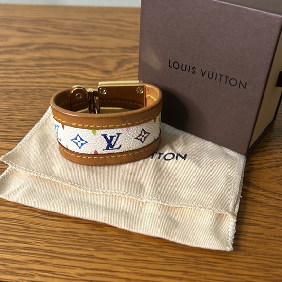 Louis Vuitton murakami bracelet FULL - Picture 3 of 6